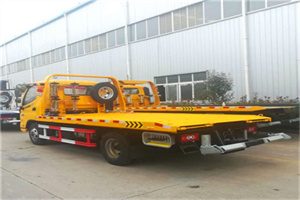 芗城附近拖车救援搭电